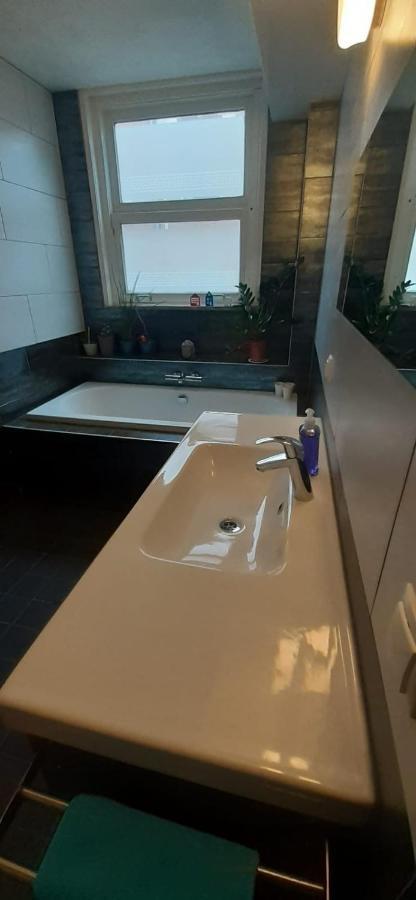 Charlotte, Not For Parties, Not A Hotel, Room With Shared Bathroom, No Kitchen 阿姆斯特丹 外观 照片